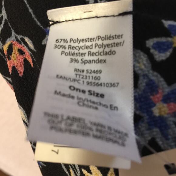 Time and Tru one size Black Floral printed layering piece NWT - Picture 5 of 6